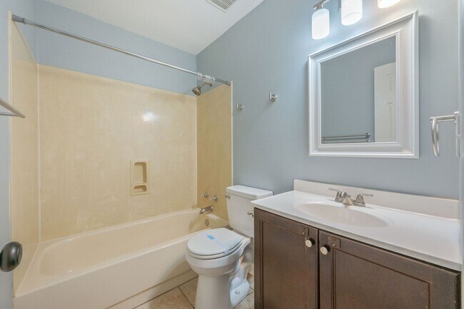 Building Photo - 1629 Campbell Dr N