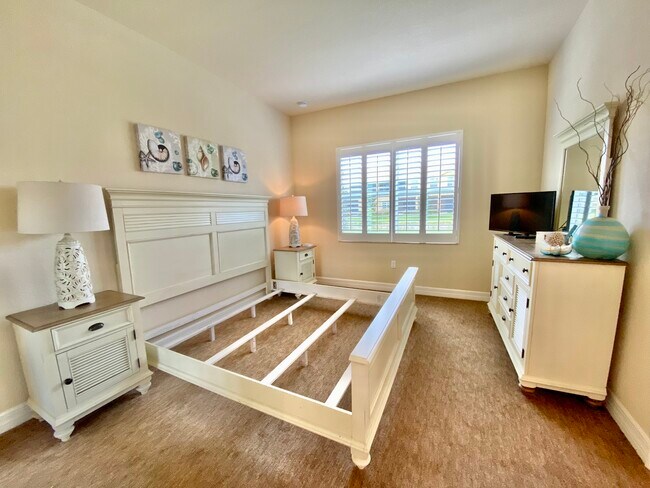 Building Photo - 6525 Monterey Point