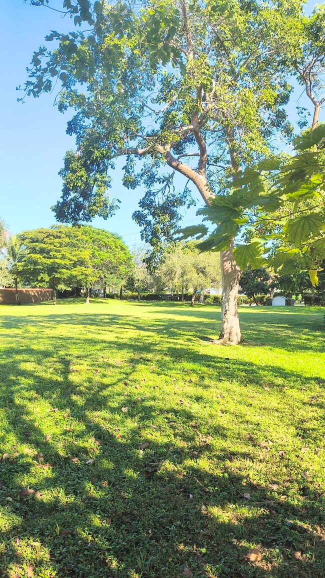 Building Photo - 1236 Block Island Rd