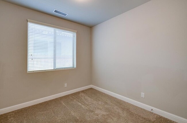 Building Photo - 2935 N Leya Dr