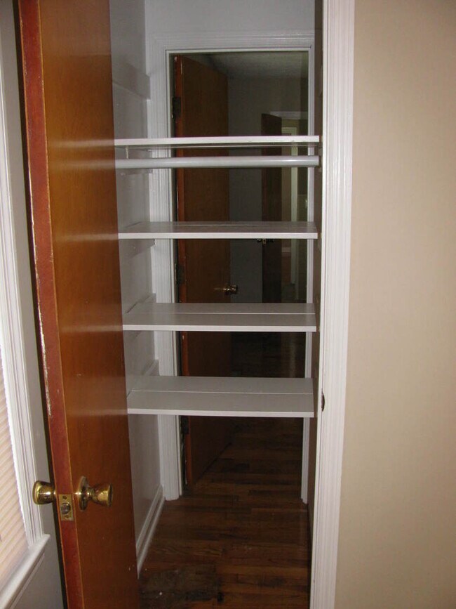 Building Photo - 531 Eddie Ln