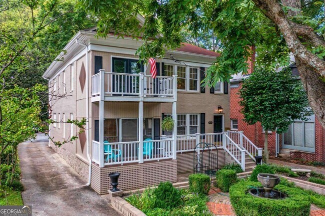 Building Photo - 850 Charles Allen Dr NE
