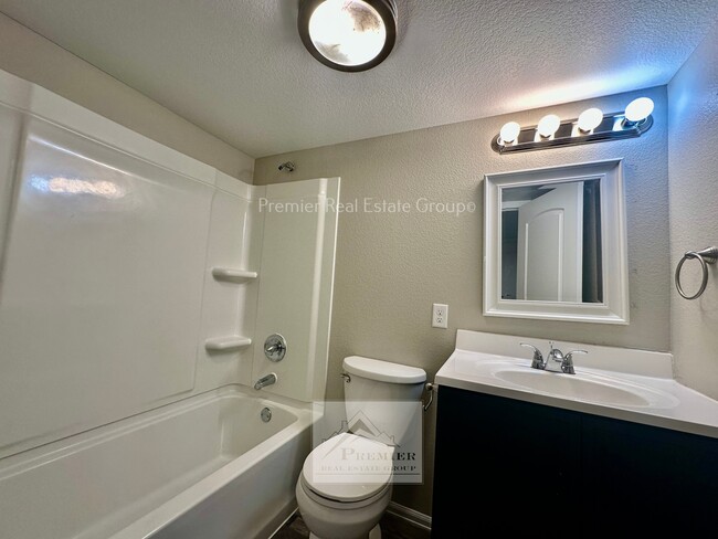 Building Photo - 4873 San Amels Way