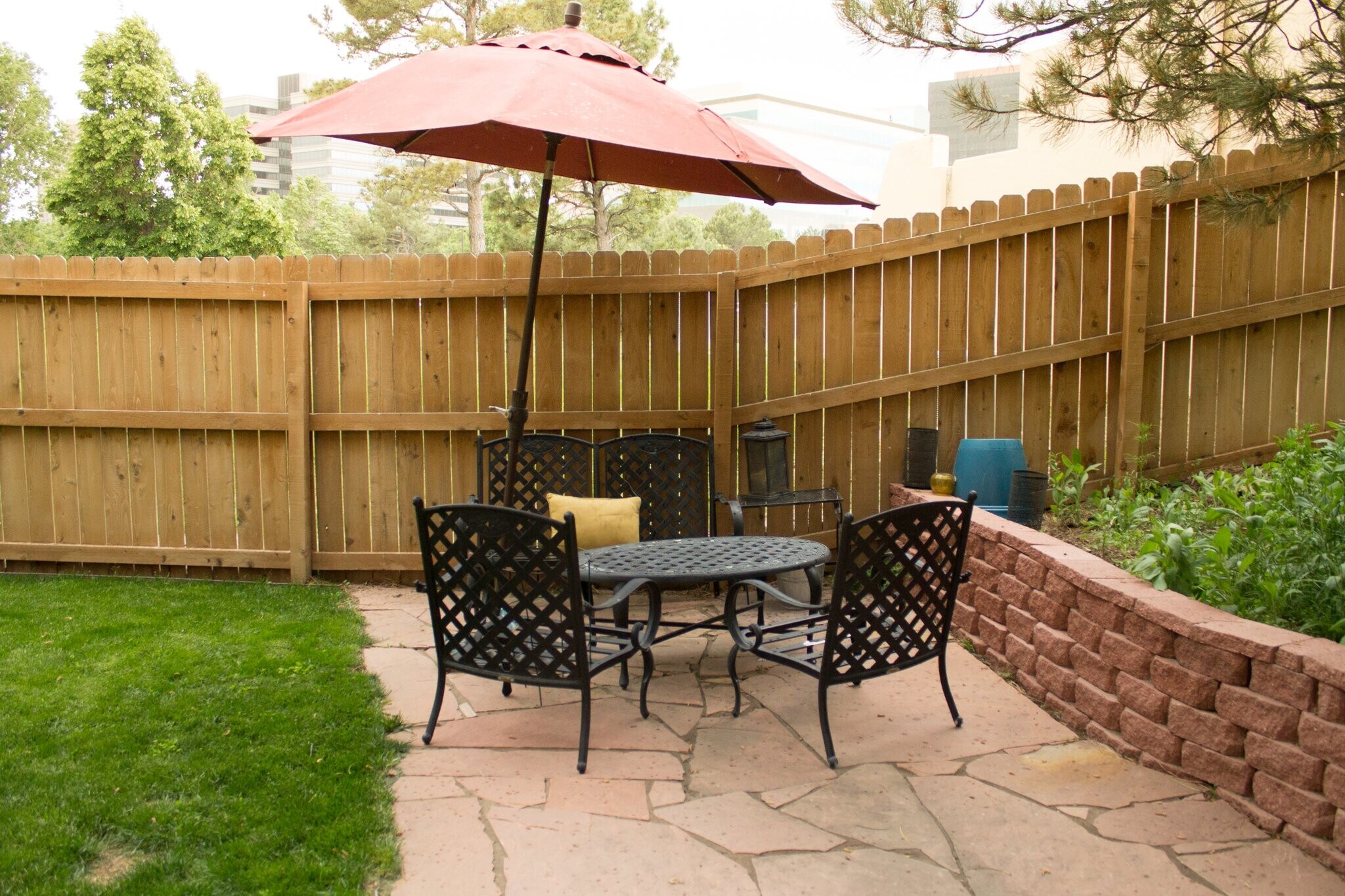 Building Photo - 8365 E Radcliff Ave