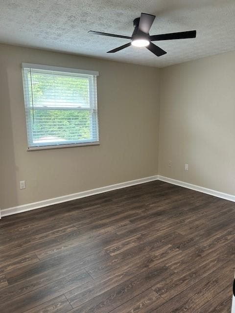 Building Photo - 10545 Willow View Cir