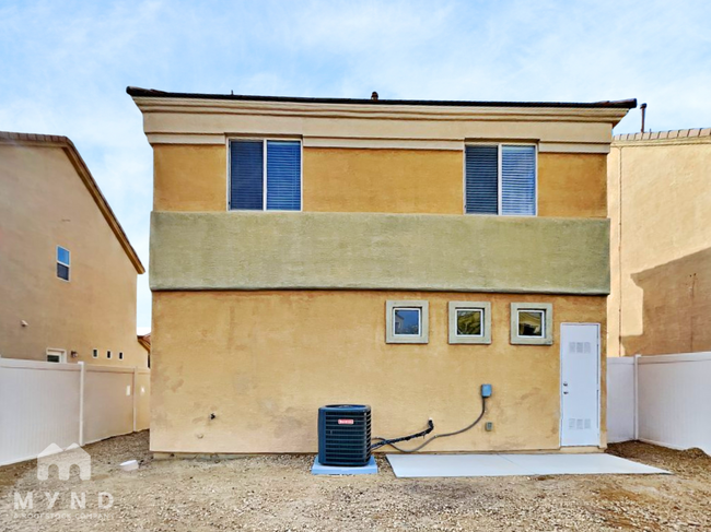 Building Photo - 5272 Jacala St