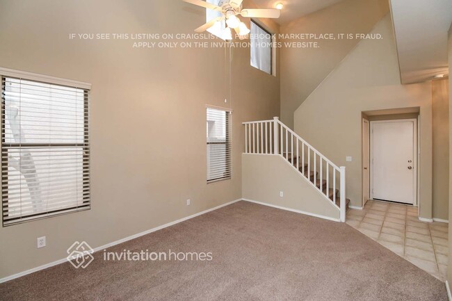 Building Photo - 1443 E Julep St