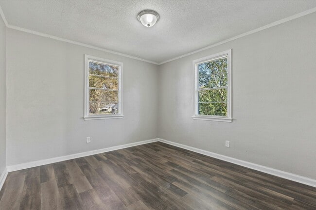 Building Photo - 1779 Preston St