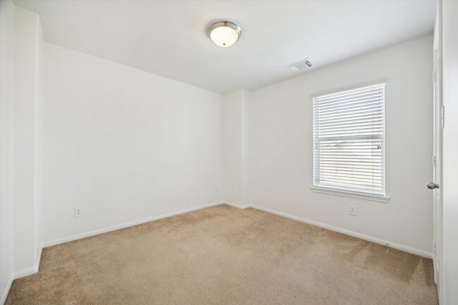 Building Photo - 13013 Fair Breeze Ln