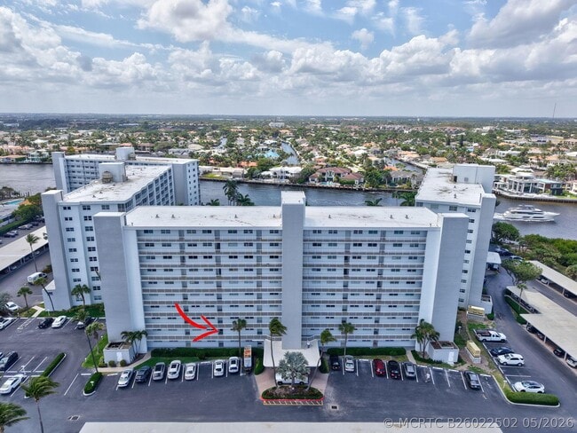 Building Photo - 3224 S Ocean Blvd