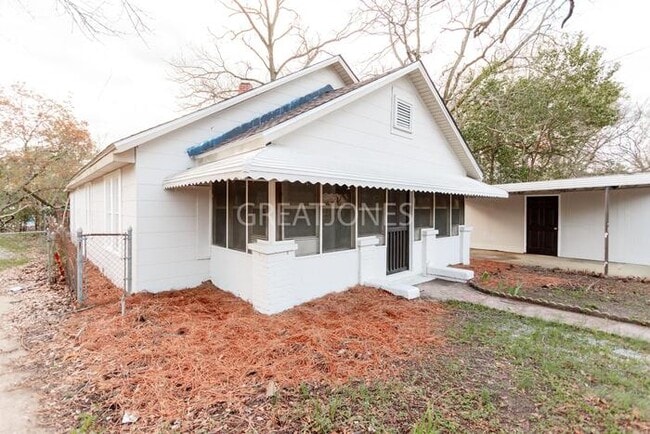 Building Photo - 3920 Meritas Dr
