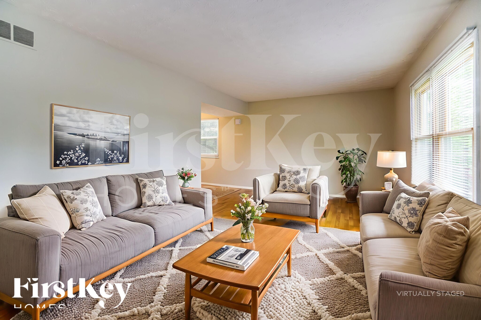 Building Photo - 161 Greenlake St