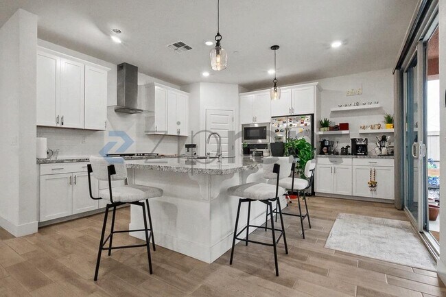 Building Photo - 12743 Blueblanc Way