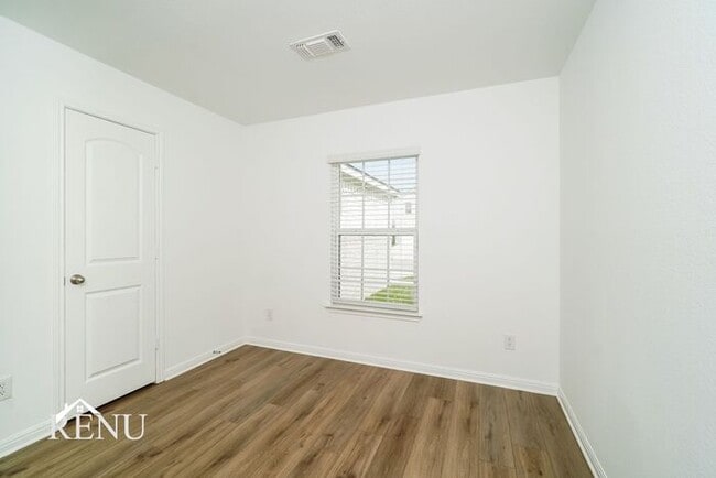 Building Photo - Coming Soon!