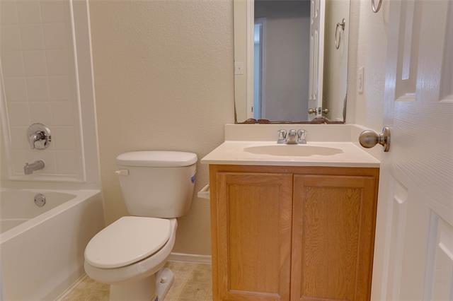 Building Photo - 9016 Garden Springs Dr