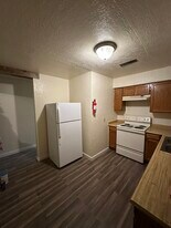 Building Photo - 2022 Isleta Blvd SW