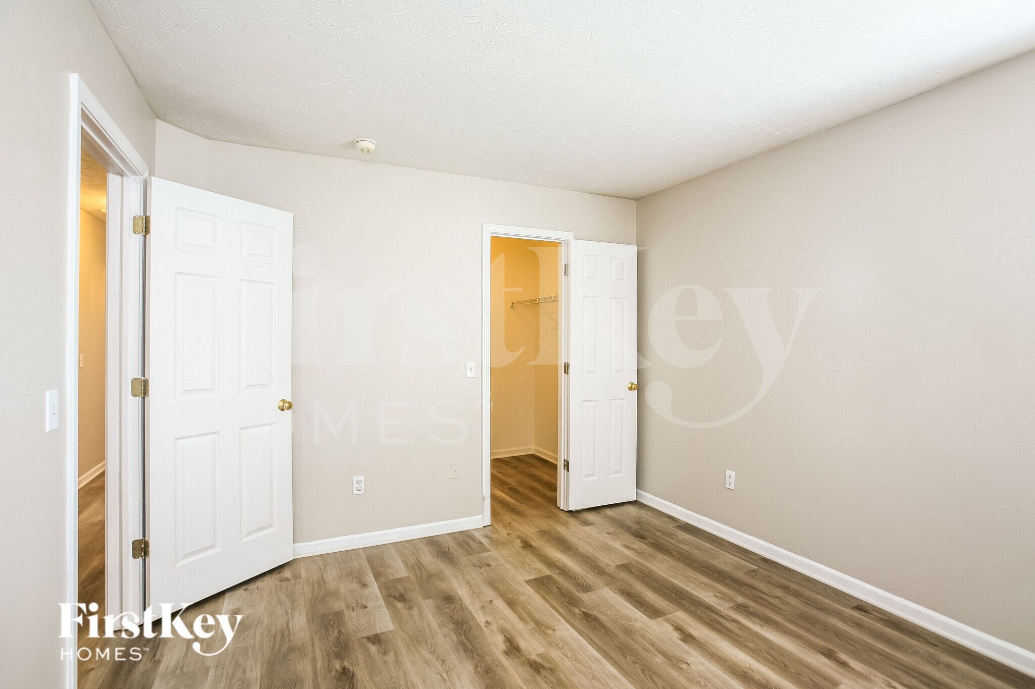 Building Photo - 8438 Aviva Ln