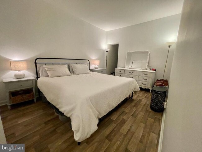 Building Photo - 301 N Darlington St