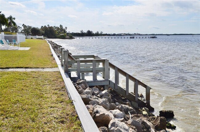 Building Photo - 814 Bahia Del Sol Dr