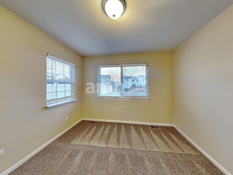 Building Photo - 7003 Pyramid Dr