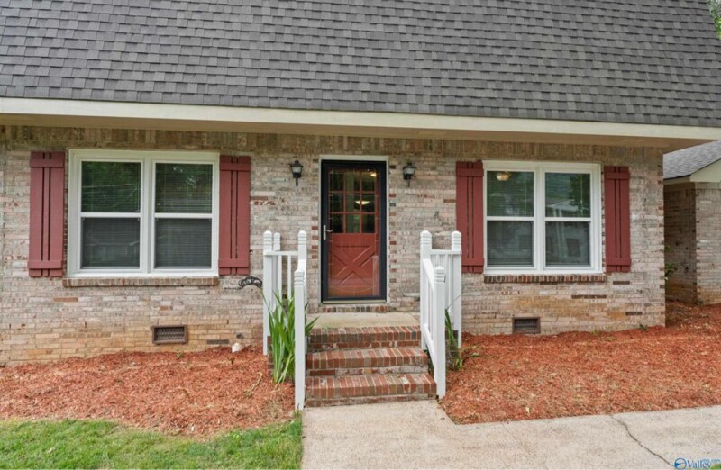 Building Photo - 2519 Excalibur Dr SE