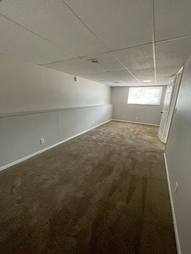 Building Photo - 9131 W 90th Pl