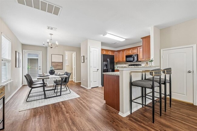 Building Photo - 1808 Enchanted Rock Dr