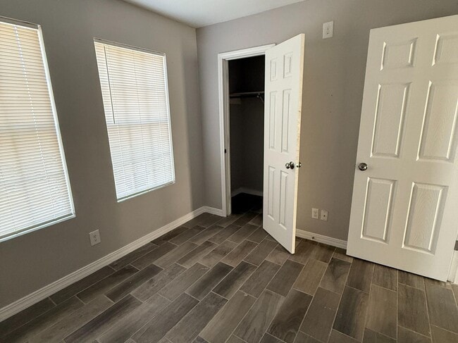 Building Photo - 3105 Medio Ct