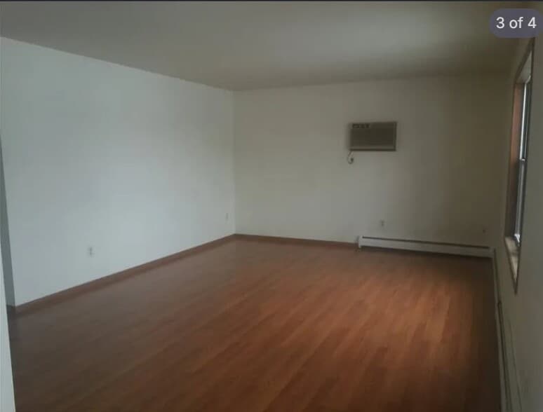Building Photo - 403 Stratford Way