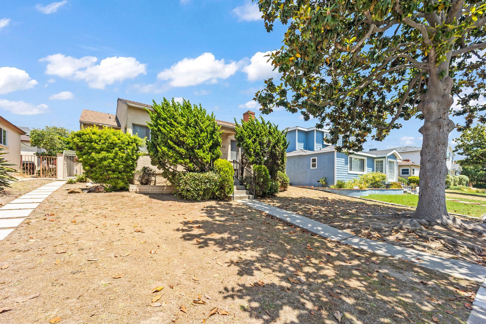 Building Photo - 8016 Denrock Ave