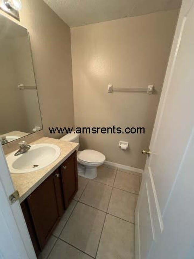 Building Photo - 2110 Justice Ln