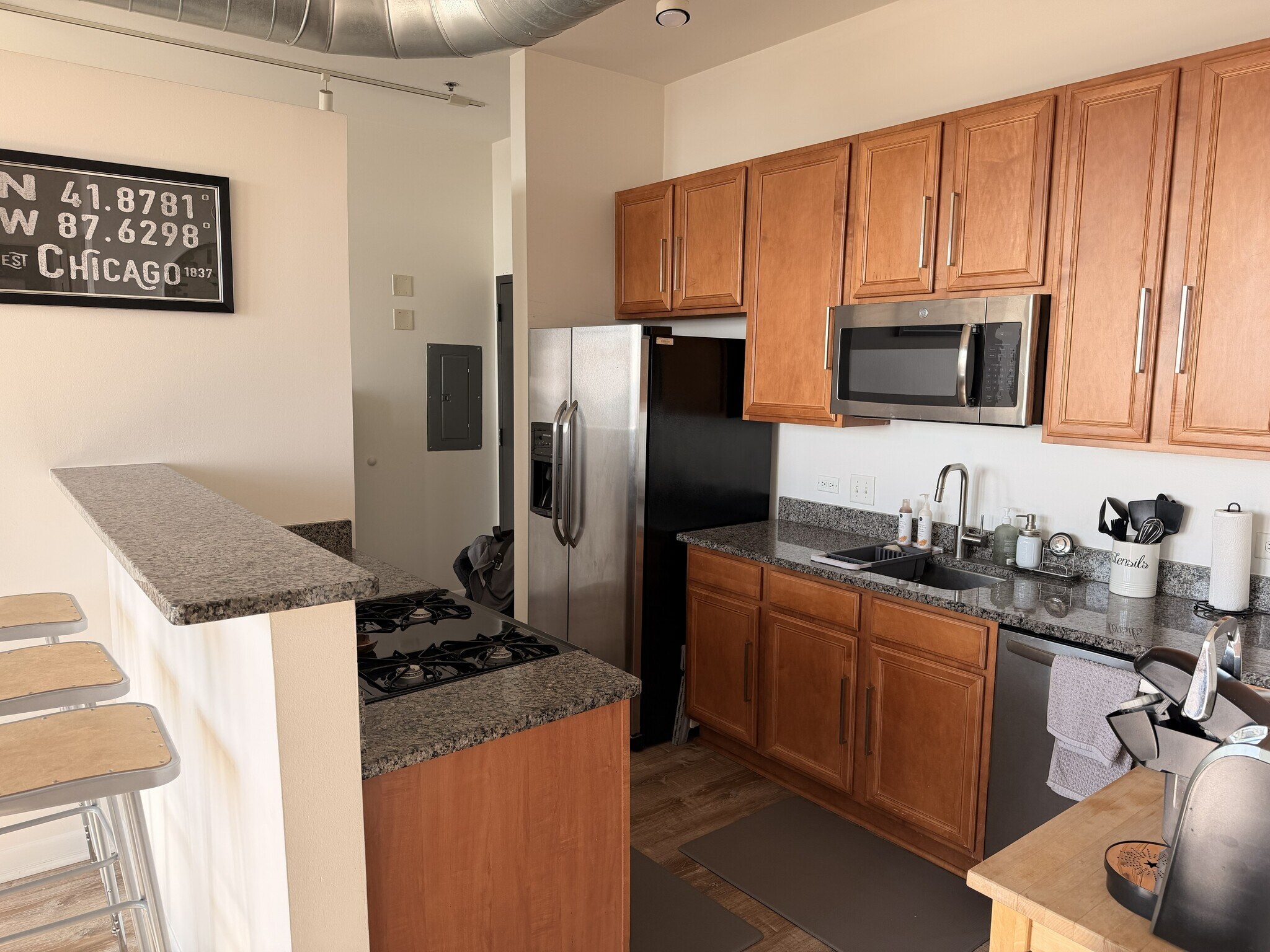 Building Photo - 1550 S Blue Island Ave