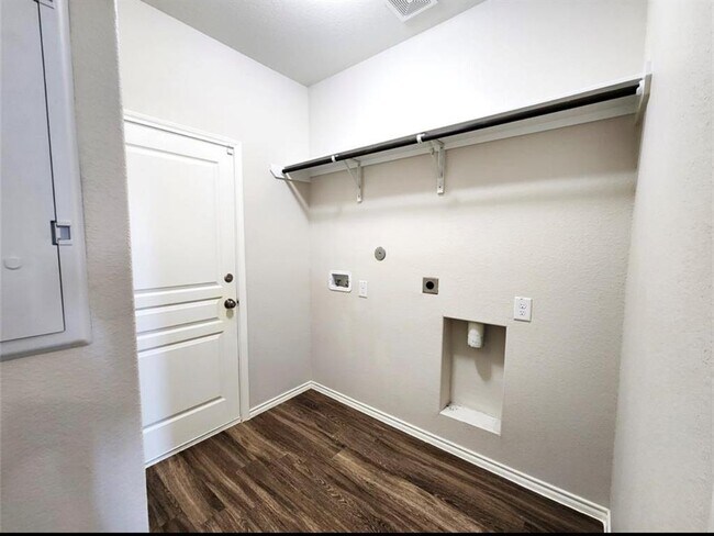 Building Photo - 24106 Silver Sunset Ln