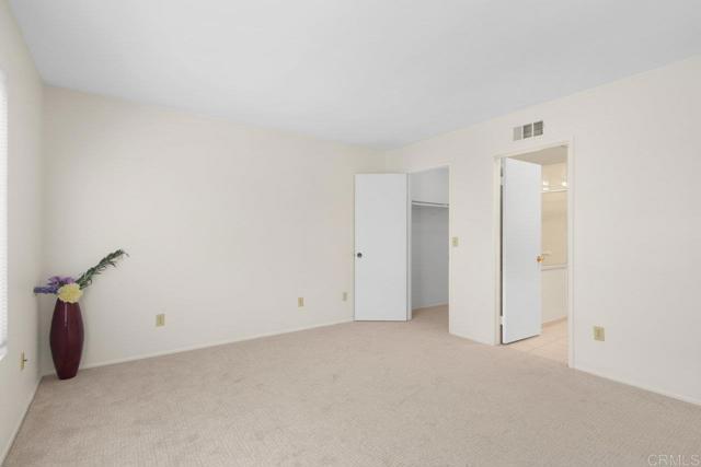 Building Photo - 2880 Murat St