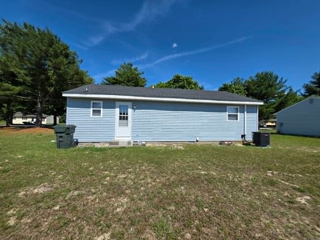 Building Photo - 1118 Hillcrest Ave