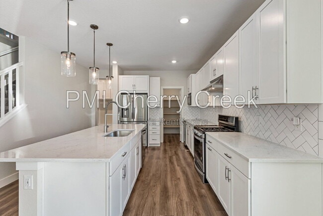 Building Photo - 5948 N Odessa St