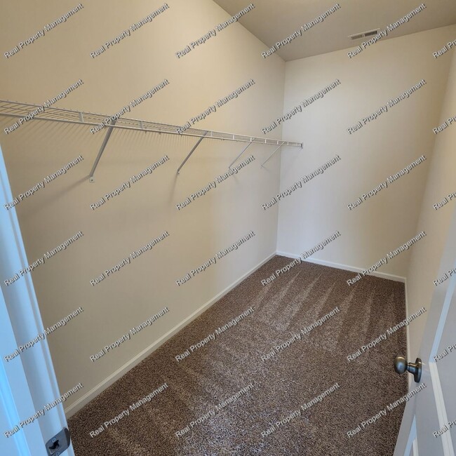 Building Photo - New Maintenance Free 2 Bedroom Home
