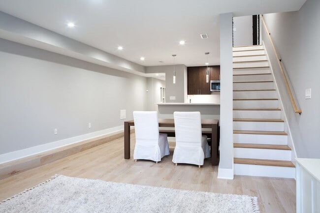 Building Photo - Stunning 1BR 1BA Lower Level in Spectacular Capitol Hill Townhome-Rent Incl Utilities