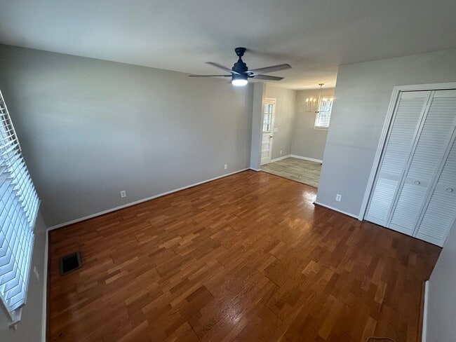 Building Photo - FOR LEASE - 3 bed, 1 bath, 1,218 sqft single-family home in Lebanon!