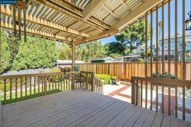 Building Photo - 3160 D St