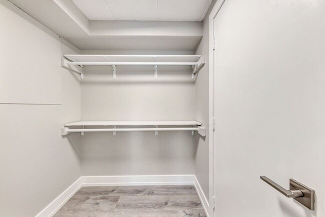 Building Photo - Welcome to your new condo in Walden Woods, located within the sought-after West Allegheny School ...