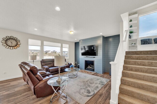 Building Photo - 4586 W Thorley Dr