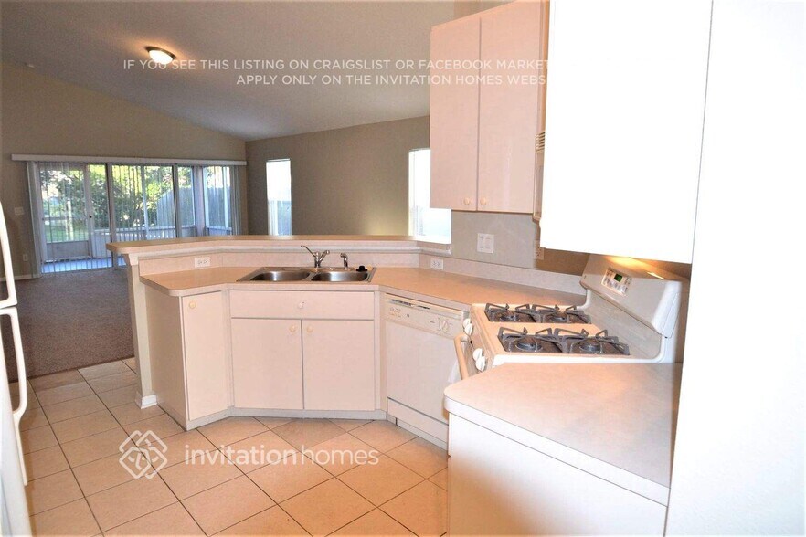 Building Photo - 6718 Cambridge Park Dr