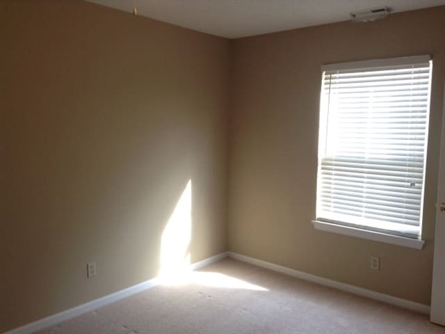 Building Photo - 175 Bent Stream Ln