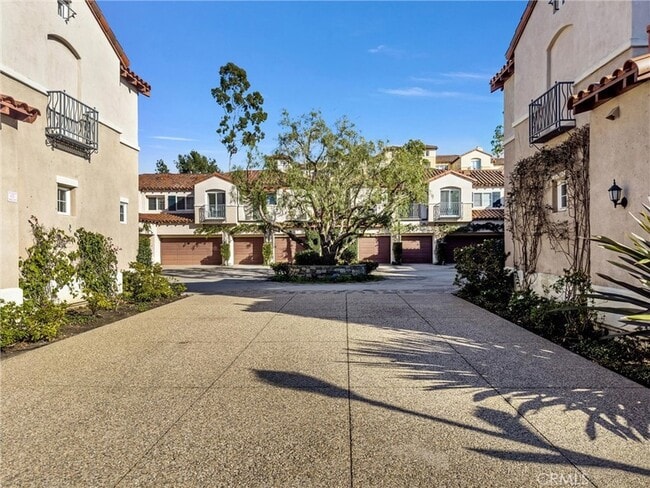 Building Photo - 6 Celano Ct