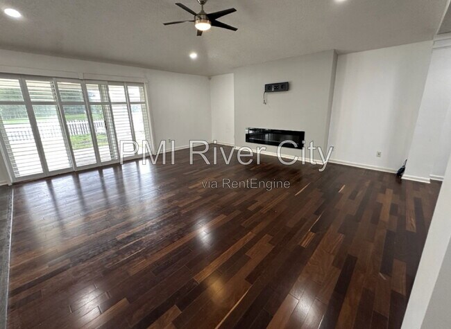 Building Photo - 13951 Summer Breeze Dr