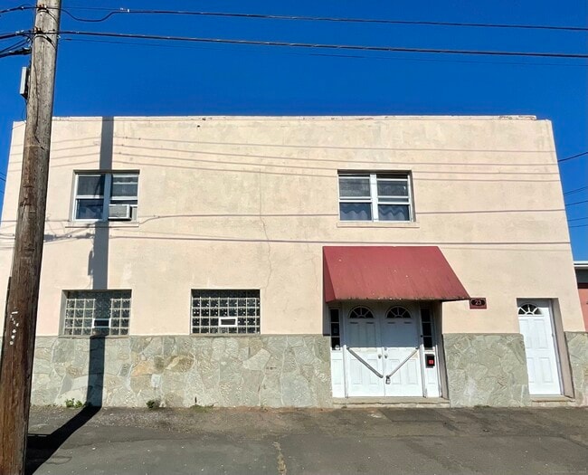Building Photo - 23 Kimberly Ave