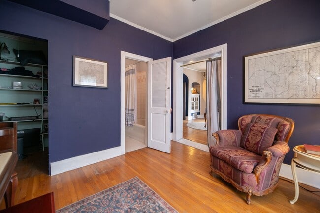 Building Photo - WONDERFUL HISTORIC 5 BED 3 BATH PROPERTY WITH CARRIAGE HOUSE