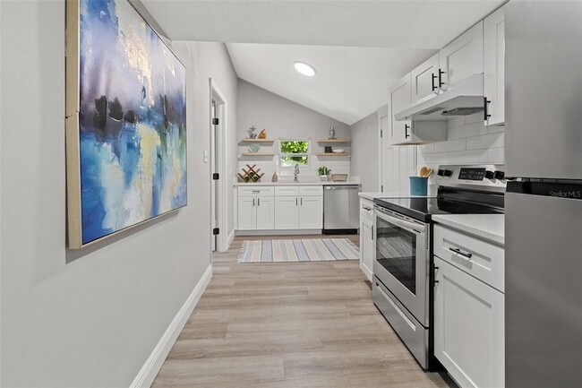 Building Photo - 1606 E Osborne Ave