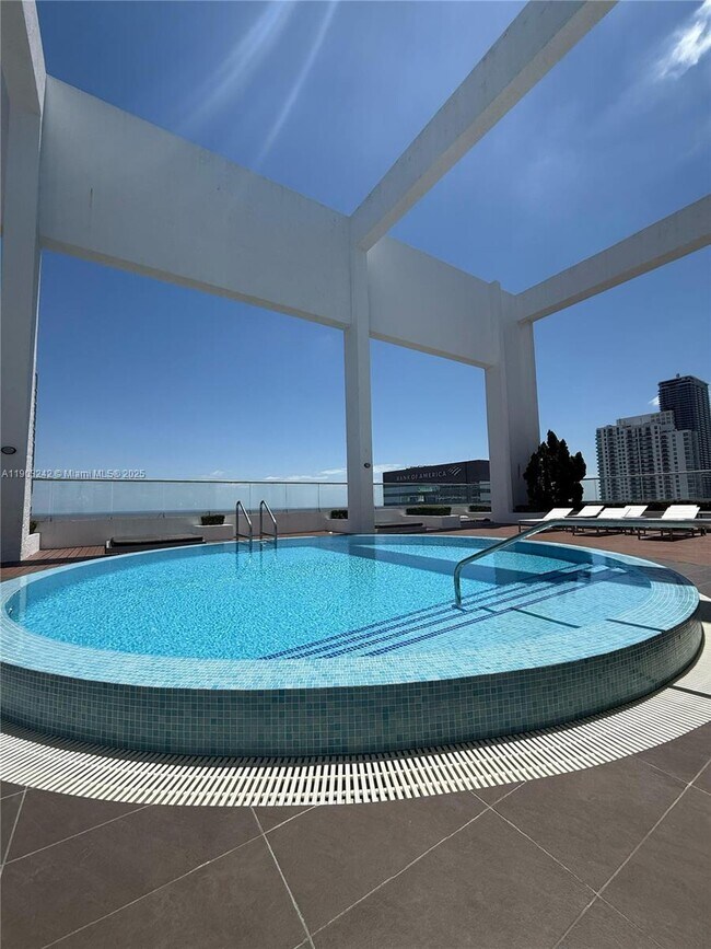 Building Photo - 55 SE 6th St